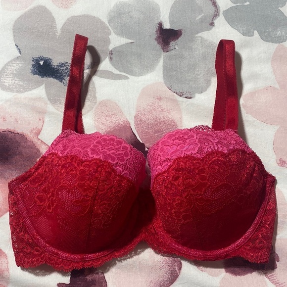 Victoria‘S Secret Non Padded Pink Lace Bra Size 34DD. - Picture 1 of 4
